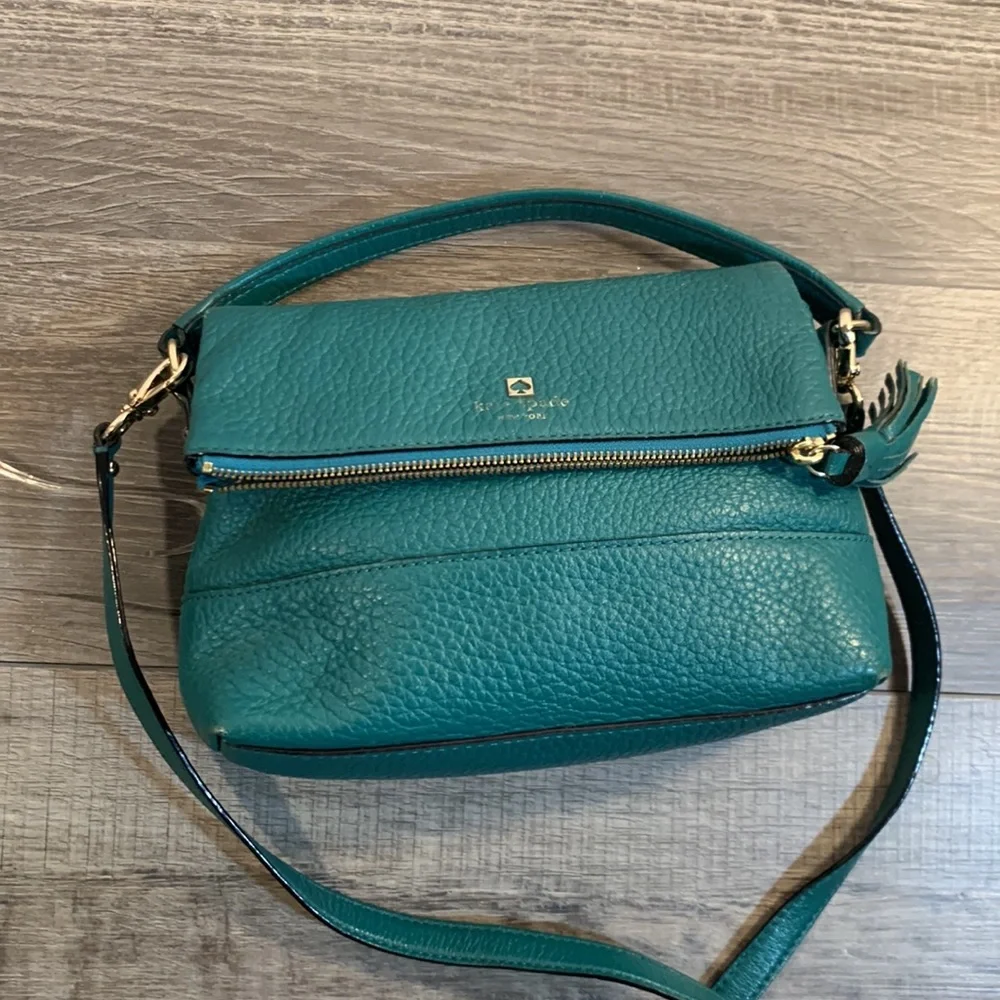 Kate Spade green leather hand bag